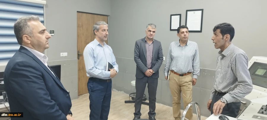 بازدید مدیرکل دفتر امور فنی و نظارت بر طرح‌های عمرانی از دانشکده  8