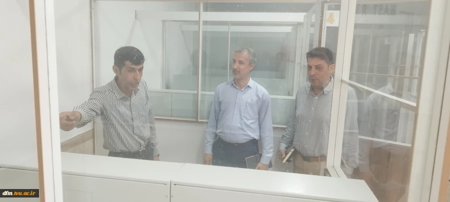 بازدید مدیرکل دفتر امور فنی و نظارت بر طرح‌های عمرانی از دانشکده  11